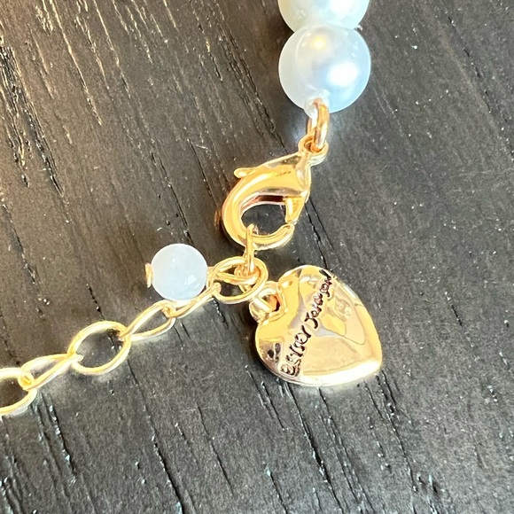 NWT Betsey Johnson Faux Pearl Flower Bee Necklace - PINK/GREEN | OS - Picture 4 of 5